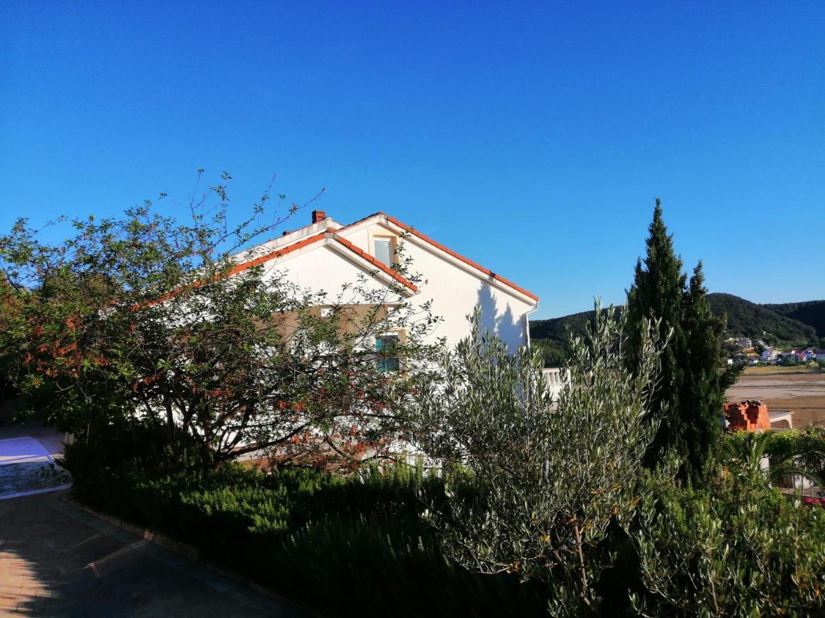 Apartments Fafandjel Rab Town Esterno foto