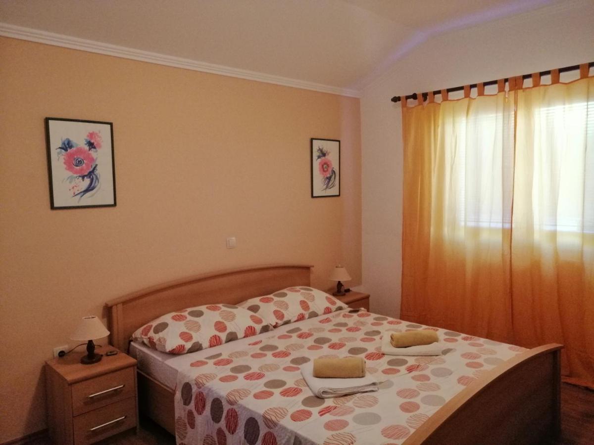 Apartments Fafandjel Rab Town Esterno foto